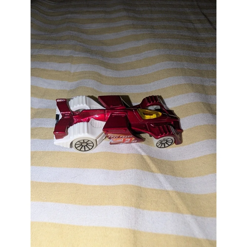 Hot Wheels Epic Fast HW Race Car Toy Red CFH02 Diecast Yellow Tinted Windshield